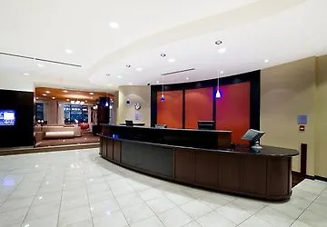 Courtyard By Marriott Mississauga Airport West Hotel