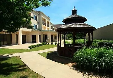 Courtyard By Marriott Mississauga Airport West Hotel 3*,