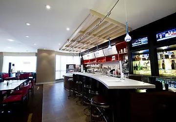 Courtyard By Marriott Mississauga Airport West Hotel