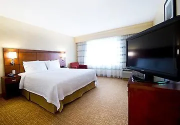Courtyard By Marriott Mississauga Airport West Hotel 3*,